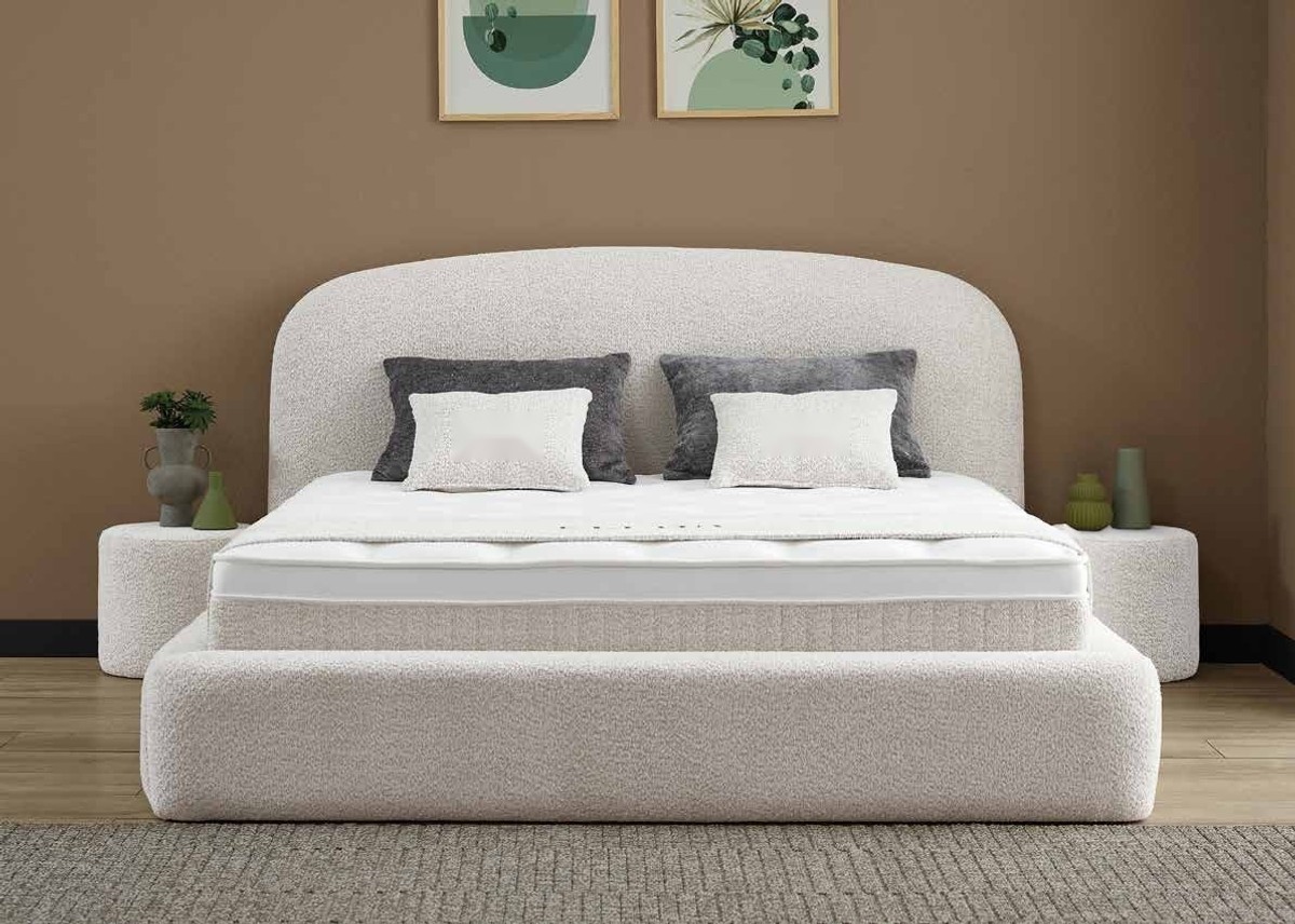 Casa Padrino Luxus Boxspringbett mit gewölbtem Kopfteil Creme 160 x 200 cm - Luxus Schlafzimmer Möbel