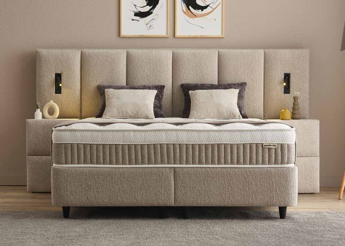Casa Padrino Luxus Boxspringbett mit hohem Wandkopfteil und Leseleuchten Taupe 160 x 200 cm - Luxus Schlafzimmer Möbel