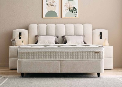 Casa Padrino Luxury Box Spring Bed with Scalloped Headboard and Reading Lights Cream 160 x 200 cm - Luxury Bedroom Furniture