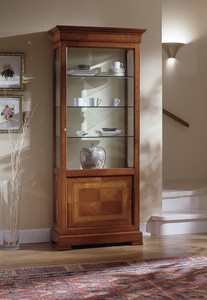 Casa Padrino Luxus Vitrinenschrank Braun 81 x 44 x H. 192 cm - Handgefertigtes Massivholz Möbel mit Kristallglasböden - Luxus Qualität Casa Padrino Luxus Vitrinenschrank Braun 81 x 44 x H. 192 cm - Handgefertigtes Massivholz Möbel mit Kristallglasböden - Luxus Qualität