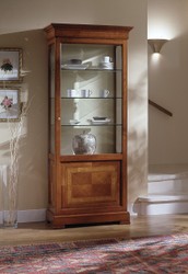 Casa Padrino Luxus Vitrine Marron 81 x 44 x H. 192 cm - Meuble en Bois Massif Fait Main avec Étagères en Verre Cristal - Qualité de Luxe Casa Padrino Luxus Vitrine Marron 81 x 44 x H. 192 cm - Meuble en Bois Massif Fait Main avec Étagères en Verre Cristal - Qualité de Luxe