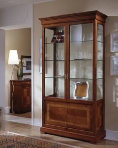 Casa Padrino Luxus Vitrinenschrank Braun 120 x 44 x H. 214 cm - Handgefertigtes Massivholz Möbel mit 2 Türen - Luxus Qualität Casa Padrino Luxus Vitrinenschrank Braun 120 x 44 x H. 214 cm - Handgefertigtes Massivholz Möbel mit 2 Türen - Luxus Qualität