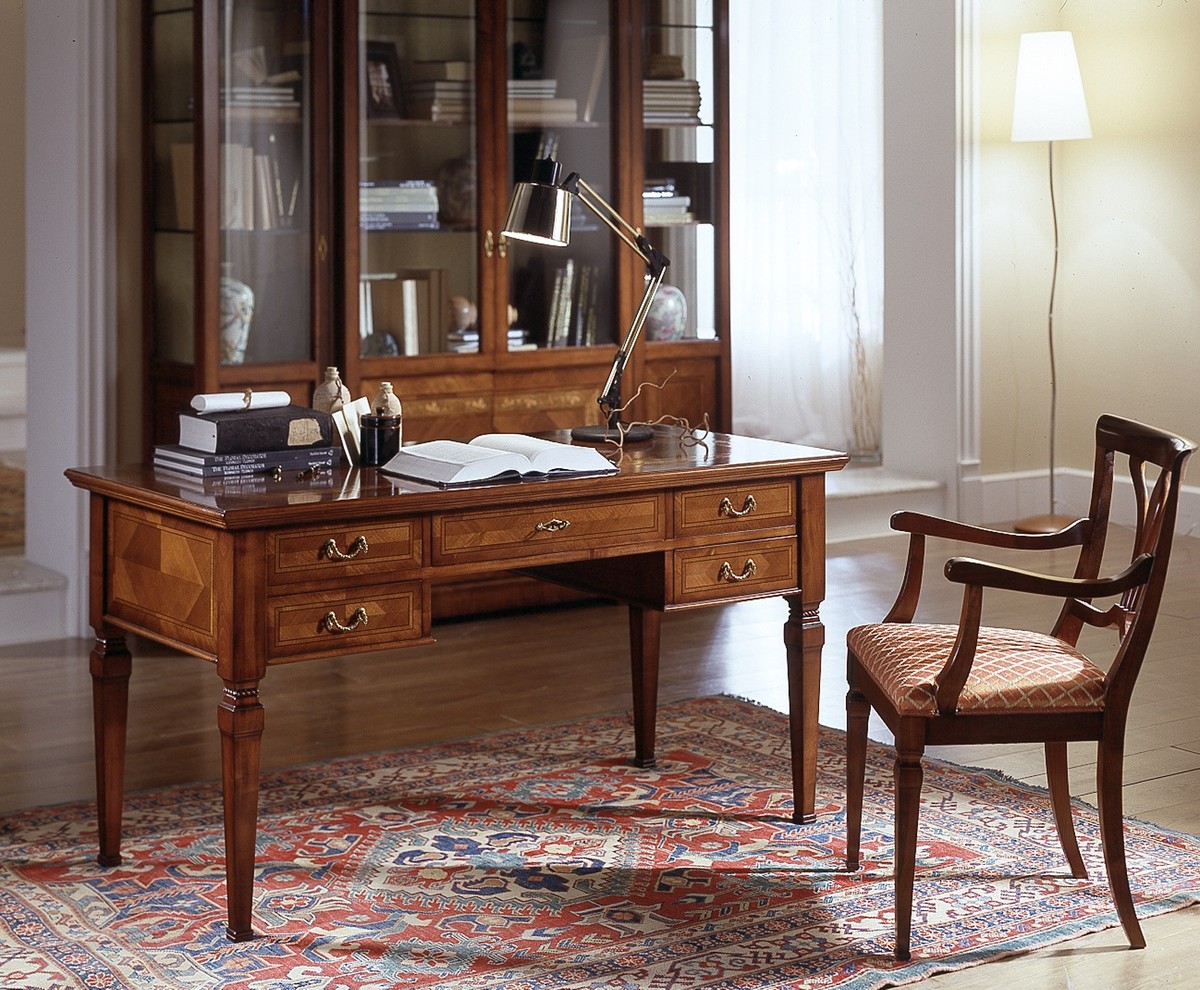 Casa Padrino Luxus Schreibtisch Braun 146 x 70 x H. 79 cm - Handgefertigtes Massivholz Möbel mit 5 Schubladen - Luxus Qualität Casa Padrino Luxus Schreibtisch Braun 146 x 70 x H. 79 cm - Handgefertigtes Massivholz Möbel mit 5 Schubladen - Luxus Qualität