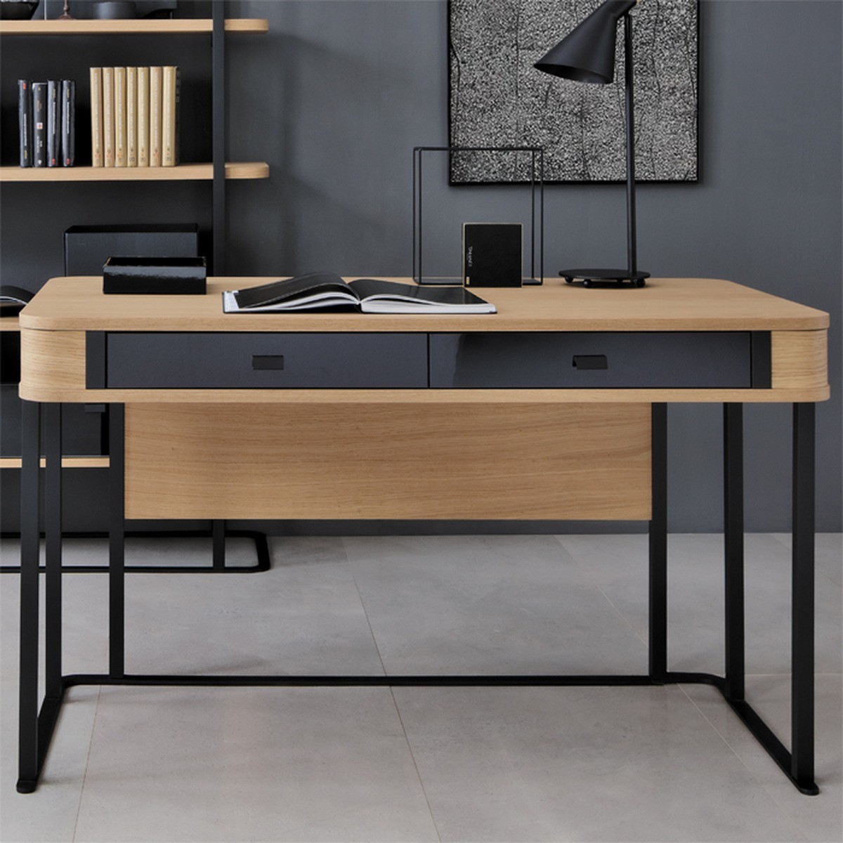 Casa Padrino escritorio de diseño de lujo roble / negro 140 x 68 x A. 77 cm - Muebles de oficina de lujo Casa Padrino escritorio de diseño de lujo roble / negro 140 x 68 x A. 77 cm - Muebles de oficina de lujo