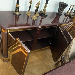 Credenza Art Déco di lusso viola-marrone oro con 4 ante Credenza Art Déco di lusso viola-marrone oro con 4 ante