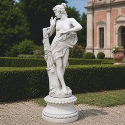 Gartenskulptur Frau auf Sockel Weiß