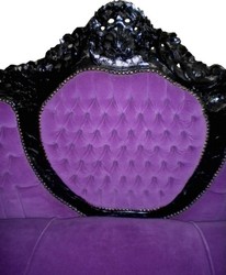 Casa Padrino Sofá Barroco King en estilo antiguo, terciopelo morado y marco de madera maciza negra, 184 x 125 x 81 cm Casa Padrino Sofá Barroco King en estilo antiguo, terciopelo morado y marco de madera maciza negra, 184 x 125 x 81 cm