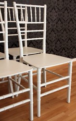 Casa Padrino Set of 4 Designer Acrylic Chairs White Ghost Chair - Polycarbonate Chairs - 92.5 x 40 x 46 cm Casa Padrino Set of 4 Designer Acrylic Chairs White Ghost Chair - Polycarbonate Chairs - 92.5 x 40 x 46 cm