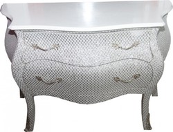 Casa Padrino Commode Baroque au look scintillant blanc Largeur 120 cm Casa Padrino Commode Baroque au look scintillant blanc Largeur 120 cm