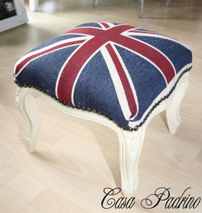 Casa Padrino baroque Union Jack escabeau / crème - tabouret drapeau anglais style antique Angleterre Casa Padrino baroque Union Jack escabeau / crème - tabouret drapeau anglais style antique Angleterre