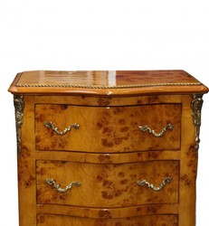 Casa Padrino Barock Kommode 7 Schubladen Mahagoni Vogelaugen Ahorn Hellbraun Braun Möbel Baroque Chest of Drawers Furniture Interior Möbel Einrichtung Casa Padrino Barock Kommode 7 Schubladen Mahagoni Vogelaugen Ahorn Hellbraun Braun Möbel Baroque Chest of Drawers Furniture Interior Möbel Einrichtung