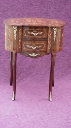 Casa Padrino Mesa de teléfono barroca con 2 cajones Mesa auxiliar Caoba Marrón Intarsia 80 x 64 x 44 cm Casa Padrino Mesa de teléfono barroca con 2 cajones Mesa auxiliar Caoba Marrón Intarsia 80 x 64 x 44 cm