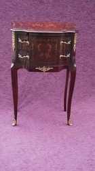 Casa Padrino Barock Kommode mit 2 Schubladen Braun Intarsien H 79 cm, B 52 cm - Modell Mahagoni - Nachttisch Konsole Casa Padrino Barock Kommode mit 2 Schubladen Braun Intarsien H 79 cm, B 52 cm - Modell Mahagoni - Nachttisch Konsole