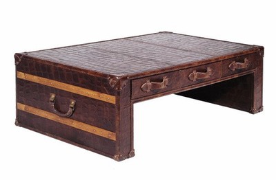 Casa Padrino Art Deco Luxury Real Leather Coffee Table in Croco Look Brown L132 x W83 x H45 cm - Genuine Leather Vintage Look Casa Padrino Art Deco Luxury Real Leather Coffee Table in Croco Look Brown L132 x W83 x H45 cm - Genuine Leather Vintage Look