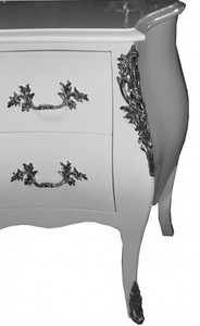 Casa Padrino Barock Kommode Weiss 120 cm mit silbernen Metallapplikationen