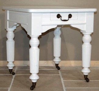Casa Padrino Tavolino Shabby Chic Bianco 60 x 60 cm - Tavolo stile rustico in legno di pino massello