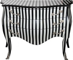 Casa Padrino Kommode Möbel Barock Streifen Gestreift Schwarz Weiß Black White Stripes Stripe Chest of Drawers Commode Furniture Interior Einrichtung Casa Padrino Kommode Möbel Barock Streifen Gestreift Schwarz Weiß Black White Stripes Stripe Chest of Drawers Commode Furniture Interior Einrichtung