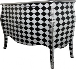 Casa Padrino Luxus Barock Kommode Karo Schwarz Weiß Checkerboard Schachbrett Muster Checkered Black White Commode Chest of Drawers Casa Padrino Luxus Barock Kommode Karo Schwarz Weiß Checkerboard Schachbrett Muster Checkered Black White Commode Chest of Drawers