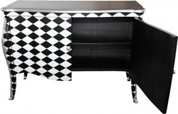 Casa Padrino Luxus Barock Kommode Karo Schwarz Weiß Checkerboard Schachbrett Muster Checkered Black White Commode Chest of Drawers Casa Padrino Luxus Barock Kommode Karo Schwarz Weiß Checkerboard Schachbrett Muster Checkered Black White Commode Chest of Drawers