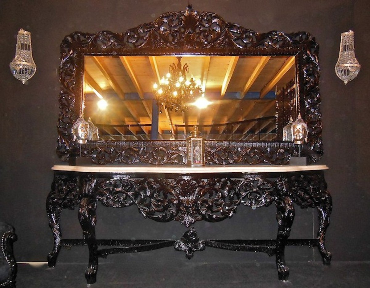 Huge Casa Padrino baroque mirror console black with white marble top - luxury living room furniture console
Huge Casa Padrino baroque mirror console Gold with black marble top - luxury living room furniture console Sppiegel Huge Casa Padrino baroque mirror console black with white marble top - luxury living room furniture console
Huge Casa Padrino baroque mirror console Gold with black marble top - luxury living room furniture console Sppiegel