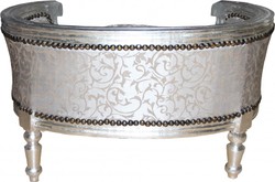Casa Padrino Divano Barocco per Cani & Gatti - Lussuosa Poltrona per Animali in Argento, Fantasia Grigia, 71,5 x 53 x 41 cm Casa Padrino Divano Barocco per Cani & Gatti - Lussuosa Poltrona per Animali in Argento, Fantasia Grigia, 71,5 x 53 x 41 cm