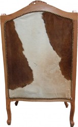 Casa Padrino Fauteuil Trône Baroque Lounge Peau de Vache Mod2 - Fauteuil à Oreilles Bois Massif - Naturel/Blanc - 120 x 83 x 64 cm Casa Padrino Fauteuil Trône Baroque Lounge Peau de Vache Mod2 - Fauteuil à Oreilles Bois Massif - Naturel/Blanc - 120 x 83 x 64 cm