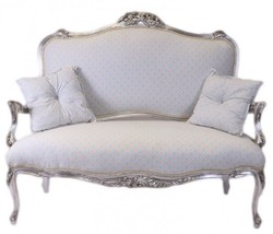 Casa Padrino Baroque Bench Italian Style White-Blue Pattern / Silver 130 x 110 x 55 cm Casa Padrino Baroque Bench Italian Style White-Blue Pattern / Silver 130 x 110 x 55 cm