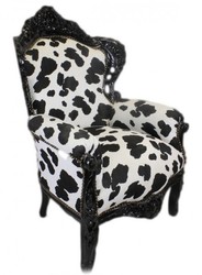 Casa Padrino Sillón Barroco King estampado Vaca Negro Blanco con madera negra 85 x 85 x 120 cm Casa Padrino Sillón Barroco King estampado Vaca Negro Blanco con madera negra 85 x 85 x 120 cm