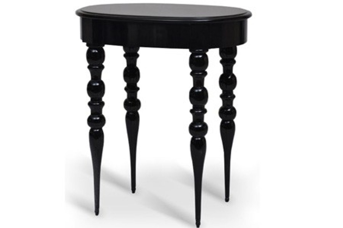 Casa Padrino Baroque Side Table High Gloss Black 62 x 41 x H77 cm - Hotel Collection Casa Padrino Baroque Side Table High Gloss Black 62 x 41 x H77 cm - Hotel Collection