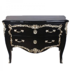 Casa Padrino Baroque Chest of Drawers in High Gloss Black and Silver, 130 x 65 x 90 cm - Handcrafted Luxury Solid Wood Furniture Casa Padrino Baroque Chest of Drawers in High Gloss Black and Silver, 130 x 65 x 90 cm - Handcrafted Luxury Solid Wood Furniture