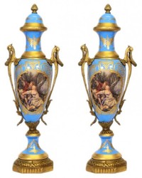 Casa Padrino Barock Porzellan Pokal Set Hellblau / Gold B20 H58 cm (2 Stück) - Exklusive Luxus Dekoration Casa Padrino Barock Porzellan Pokal Set Hellblau / Gold B20 H58 cm (2 Stück) - Exklusive Luxus Dekoration