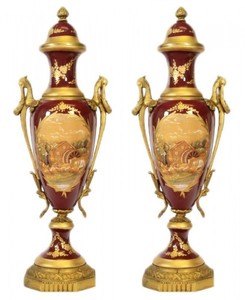 Casa Padrino Barock Porzellan Pokal Set Bordeaux Rot / Gold B20 H58 cm (2 Stück) - Grand Decor - Hotel Dekoration