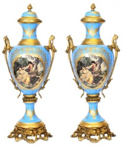 Casa Padrino Baroque Porcelain Trophy Set Light Blue / Gold W26 H63 cm (2 Pieces) - Grand Decor - Hotel Decoration