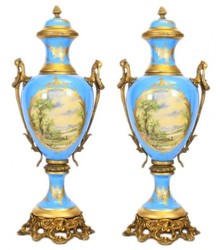 Casa Padrino Set di Coppe Barocche in Porcellana Azzurro / Oro L26 A63 cm (2 Pezzi) - Grand Decor - Decorazione Hotel Casa Padrino Set di Coppe Barocche in Porcellana Azzurro / Oro L26 A63 cm (2 Pezzi) - Grand Decor - Decorazione Hotel