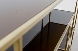 Casa Padrino Scaffale di lusso Art Déco in acciaio inossidabile oro con ripiani in vetro fumé H108 x 190 x 40 cm Casa Padrino Scaffale di lusso Art Déco in acciaio inossidabile oro con ripiani in vetro fumé H108 x 190 x 40 cm