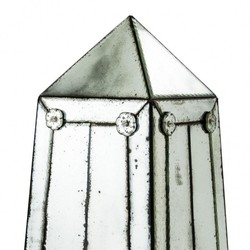 Casa Padrino Sculpture Obélisque de Luxe en Verre Miroir Style Antique, 41 x 41 x H. 155 cm Casa Padrino Sculpture Obélisque de Luxe en Verre Miroir Style Antique, 41 x 41 x H. 155 cm