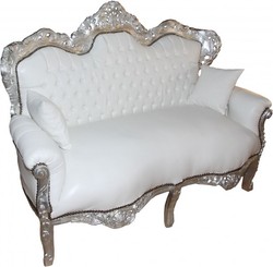 Casa Padrino Canapé Baroque 2 places King Aspect Cuir Blanc / Argent, 160 x 70 x 123 cm, Meuble de Luxe Artisanal Casa Padrino Canapé Baroque 2 places King Aspect Cuir Blanc / Argent, 160 x 70 x 123 cm, Meuble de Luxe Artisanal
