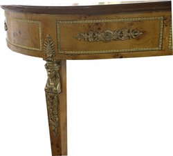 Casa Padrino Luxury Baroque Empire Desk with 3 Drawers - Birdseye Maple & Bordeaux Leather Look - 150 x 77 x 81 cm Casa Padrino Luxury Baroque Empire Desk with 3 Drawers - Birdseye Maple & Bordeaux Leather Look - 150 x 77 x 81 cm