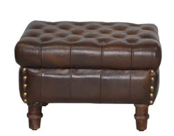 Casa Padrino Pouf Chesterfield de Luxe en Cuir Marron Foncé 50 x 40 x H. 35 cm - Repose-pieds artisanal avec détails en laiton