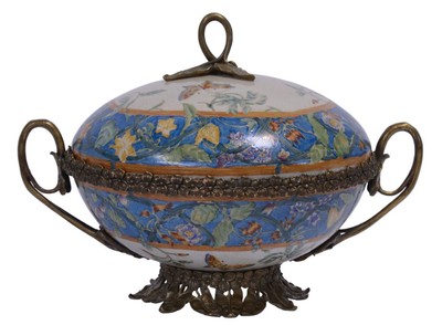 Casa Padrino Luxury Baroque Porcelain Bowl with Lid white / blue / bronze 31.5 x 24 x H. 22.2 cm