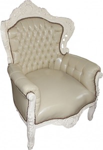 Casa Padrino Sillón Barroco King Crema / Crema Piel Sintética - Mueble Antiguo - Altura 120 cm Casa Padrino Sillón Barroco King Crema / Crema Piel Sintética - Mueble Antiguo - Altura 120 cm