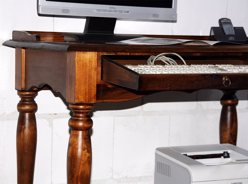 detail PC-tisch mit Tastaturauszug und gedrechselte beine VARESE Braun kolonial lackiert Casa de mobila Goslar