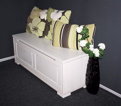 Holztruhe Breit 120x45x43cm GULDBORG Kiefer massiv weiß lasiert Casademobila Goslar Holztruhe Breit 120x45x43cm GULDBORG Kiefer massiv weiß lasiert Casademobila Goslar