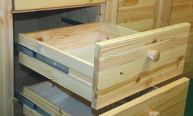 Kleiderschrank 264x224x62cm RAUNA 5türig Kiefer massiv weiß lasiert Kleiderschrank 264x224x62cm RAUNA 5türig Kiefer massiv weiß lasiert