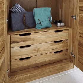 Massivholz Garderobenschrank mit Schubladen innen 96x210x61cm NXT Wildeiche massiv natur geölt Casa de mobila Goslar Massivholz Garderobenschrank mit Schubladen innen 96x210x61cm NXT Wildeiche massiv natur geölt Casa de mobila Goslar