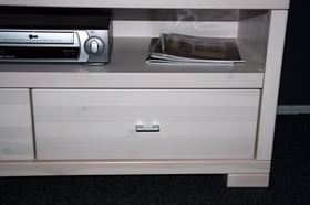 TV-Lowboard 160x51x43cm 2 Schubladen Kiefer massiv weiß lasiert TV-Lowboard 160x51x43cm 2 Schubladen Kiefer massiv weiß lasiert