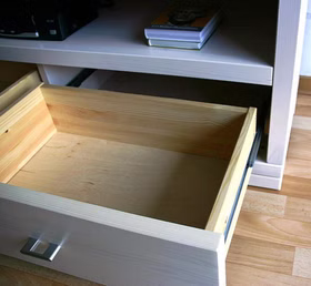 TV-Lowboard 160x51x43cm 2 Schubladen Kiefer massiv weiß lasiert TV-Lowboard 160x51x43cm 2 Schubladen Kiefer massiv weiß lasiert