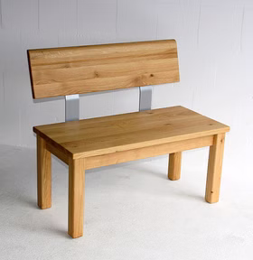 kleinere Sitzbank mit verjüngter Lehne TREVA 120x83x53cm Asteiche massiv natur geölt Wimmer Casademobila Goslar