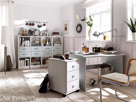 Massivholz Büro-Schreibtisch 125x74x78cm mit Rollcontainer Kiefer massiv weiß lackiert Casa de mobila Goslar Massivholz Büro-Schreibtisch 125x74x78cm mit Rollcontainer Kiefer massiv weiß lackiert Casa de mobila Goslar