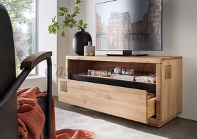 Voillholz-Lowboard-natu-rgeoelt.jpg Massivholz Fernsehschrank klein mit Hirnholz CENTRO 120x56x40cm Wildeiche massiv natur geölt Casa de mobila Goslar